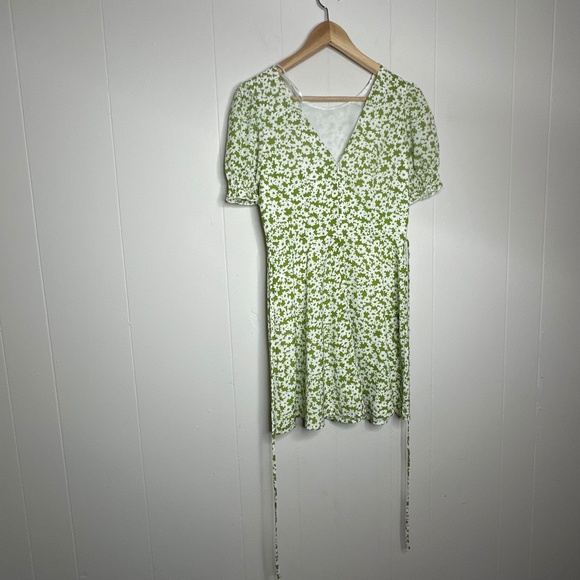 NWT Forever 21 Cute Summer dress, Size XS-S floral green - Picture 16 of 16